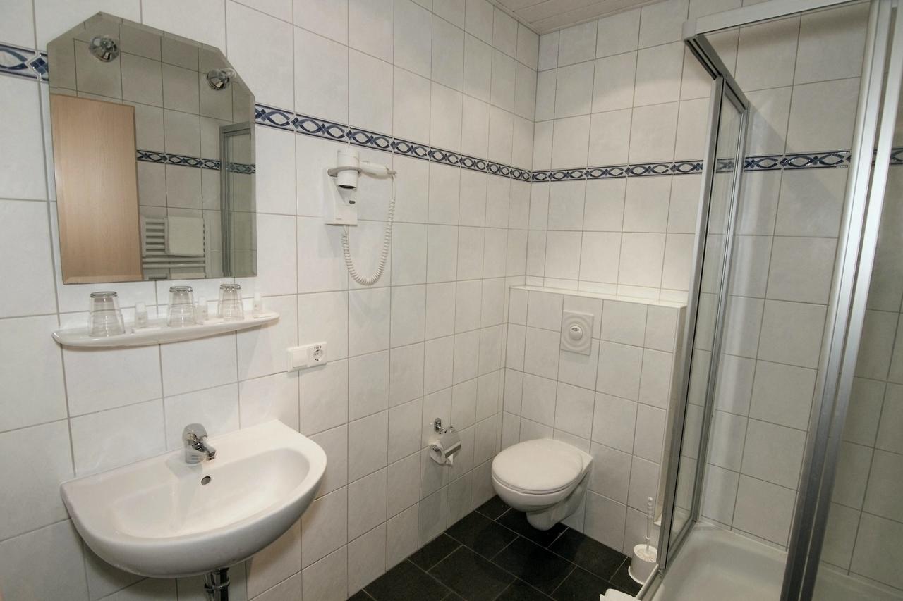 Hotel Avalon Landstuhl Kültér fotó